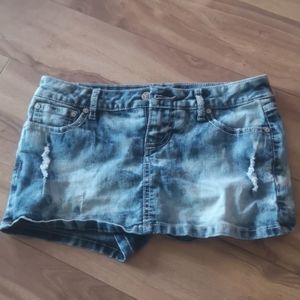 Jean skort